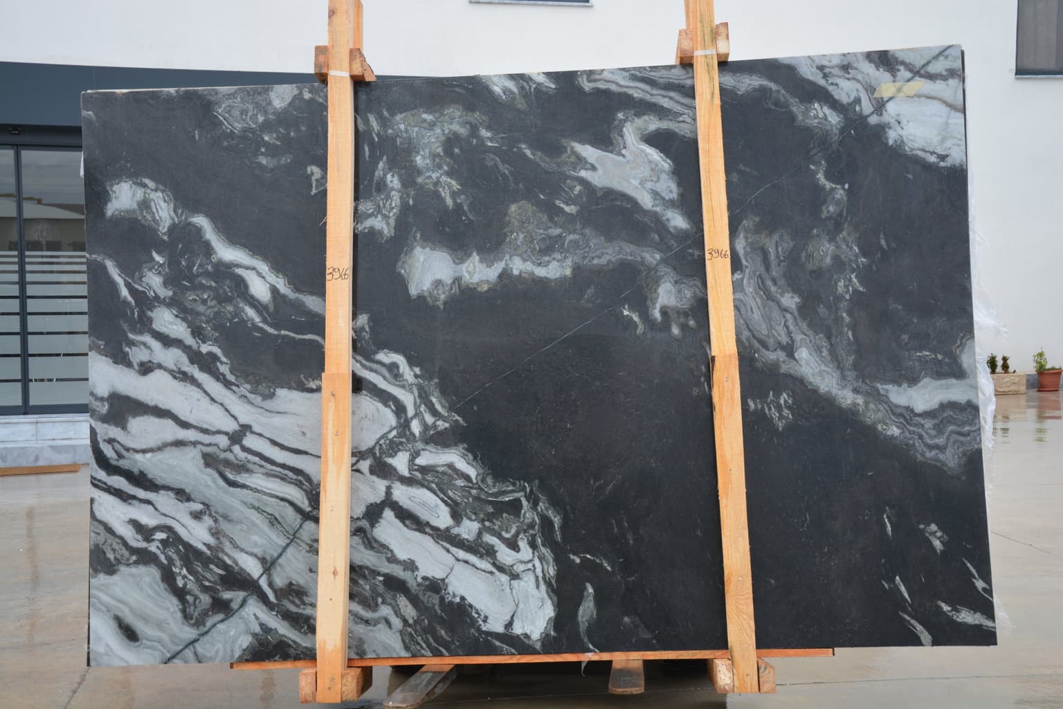 Ice Jade polished marble slab in Multicolor